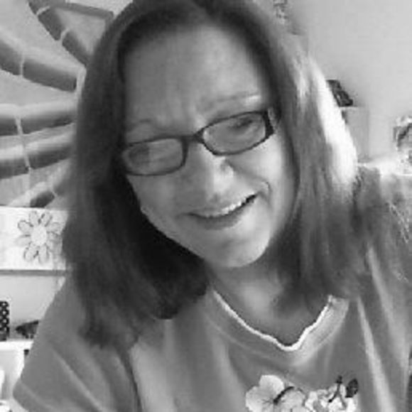 Meet your Posher, Linda - Picture 1 of 1